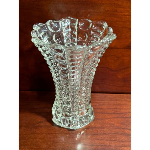 Vintage 1940s Indiana Glass Mayflower Pattern 5" Clear Bubbled and Bars Bud Vase - Picture 6 of 6